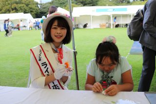 ミスふくしまがクラフトをやりに来てくれました